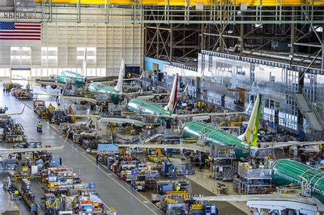 what days are boeing factory tours avaiable